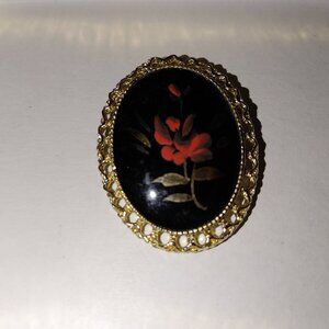 Vintage Cameo Oval Black Rose Painted Gold Toned Brooch